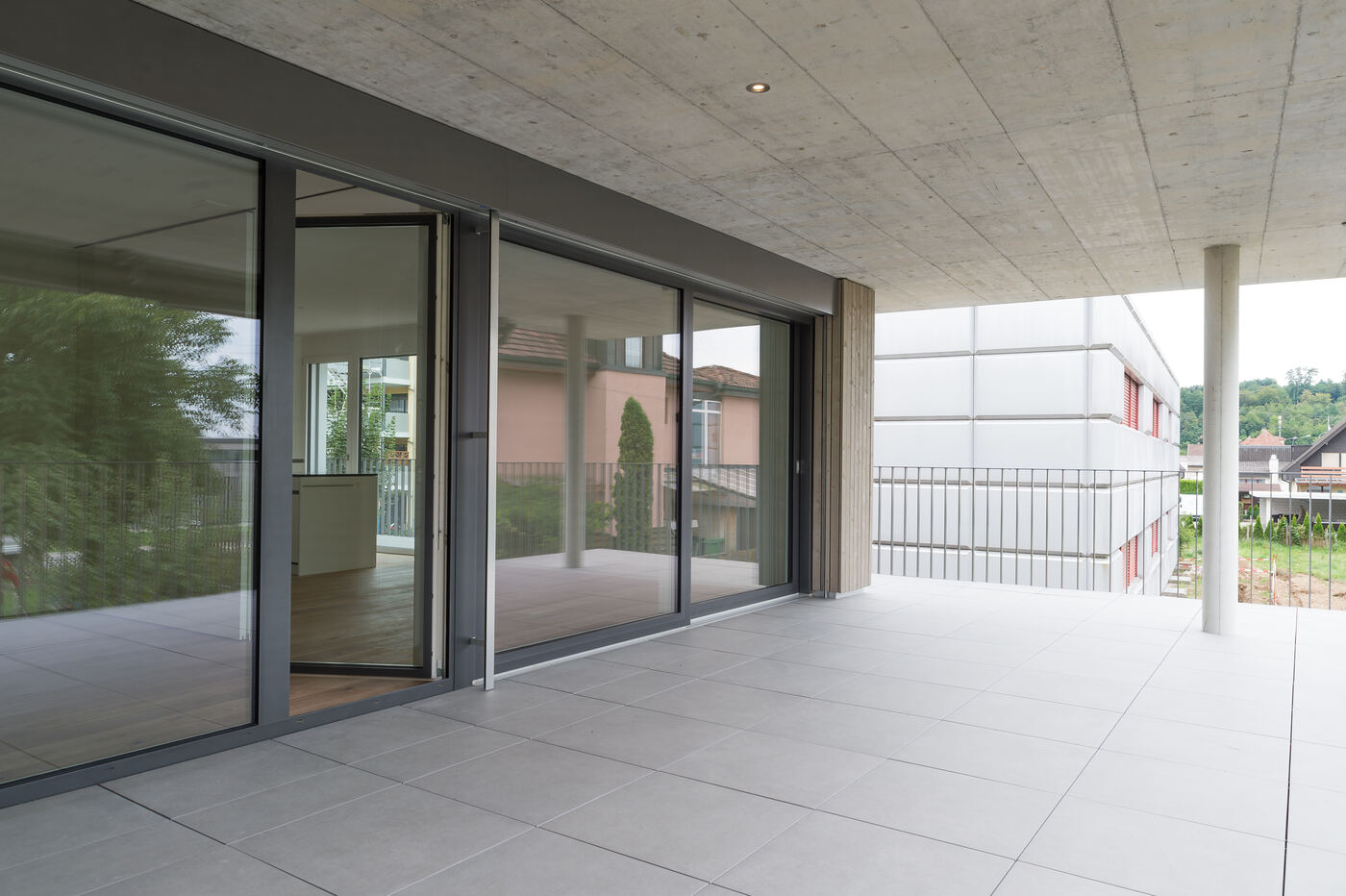 Grosse gedeckte Terrasse